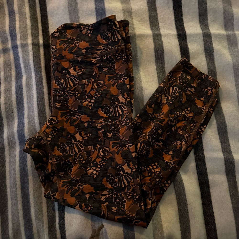 Outdoor Voices Techsweat Flex 7/8 Legging in Sierra Abstract Floral XL